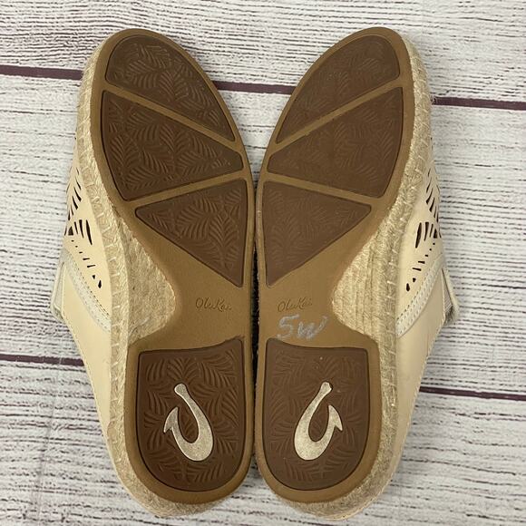 OluKai Cream Flats with Woven Detailing - Picture 9 of 13